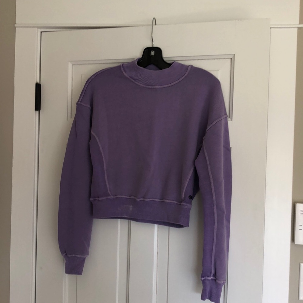 Cropped sweatshirt
